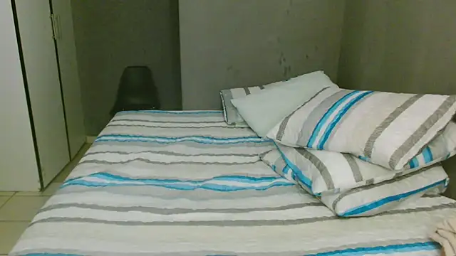 Lillyan_N Chat XXX in diretta