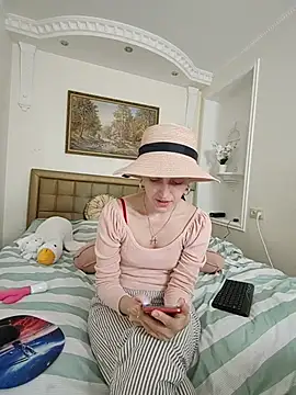 Iren 现场XXX聊天