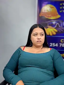 Chat +18 de _Mia-Safety_Inspector ao vivo