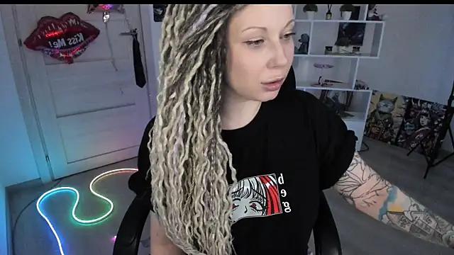 Chat +18 de HoneySallyMoore ao vivo