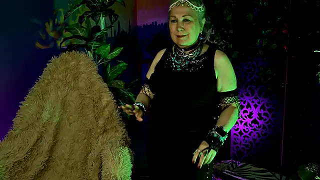 LilaMaharani's Live XXX Chat