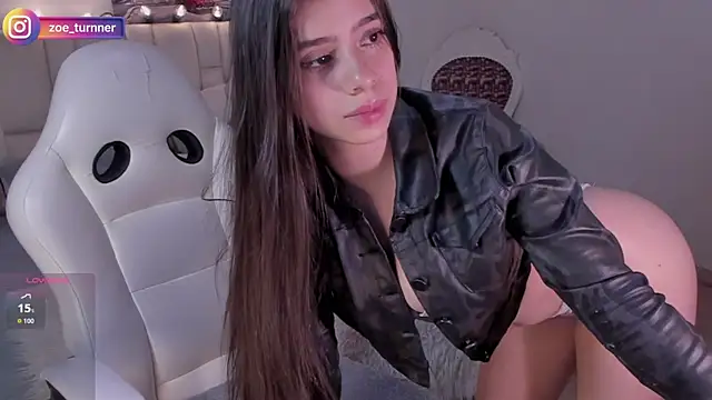 zoe_turnner_18's Live XXX Chat