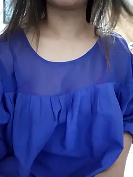 Tanha18 লাইভ XXX চ্যাট