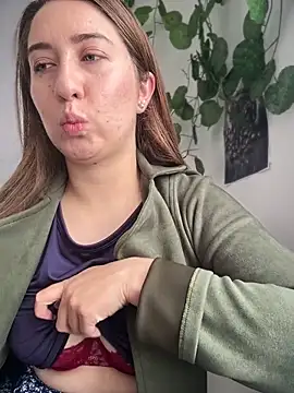 suzy-111 Adlı Modelin Canlı XXX Sohbeti