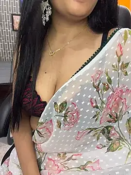 escape_with_me's Live XXX Chat