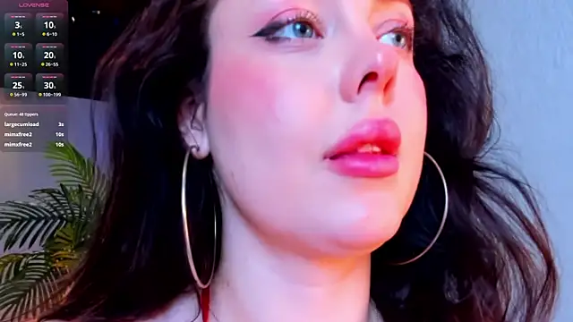 AlbaLimory 即時 XXX 聊天