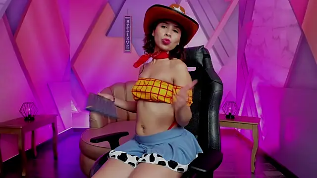 دردشة MacarenaBenz الجنسية المباشرة