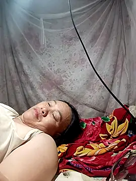 XXX chat uživo modela Lucky_baby7