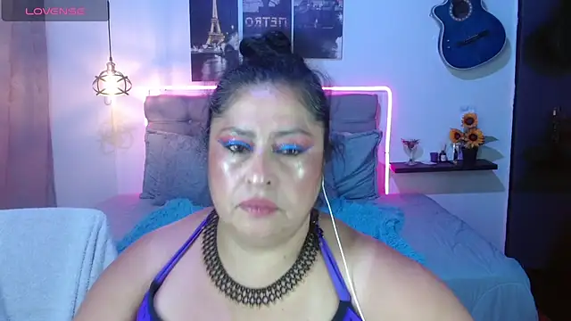 Chatroom XXX en direct de Keyla01_