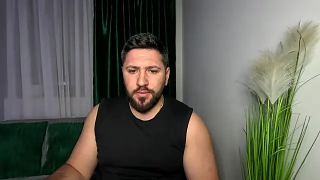 Pokazy przed kamerką – Gold_Alpha_Boy