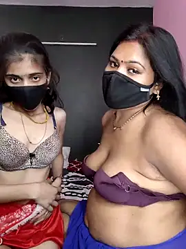 cutee__crazy Show in webcam