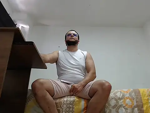 Masterboy00 Live XXX Chat