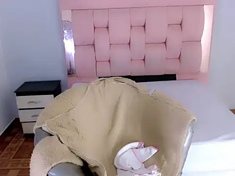 sora_jun webkamerás műsora