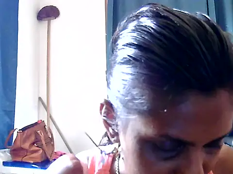 Ansh1307 লাইভ XXX চ্যাট