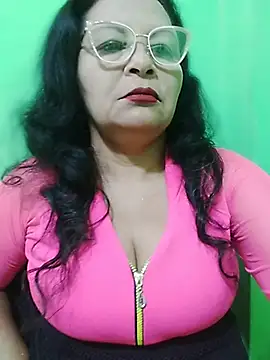 Amarantha25 élő XXX-chatje