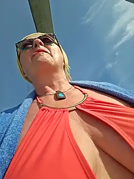 Hot-Muci's Webcam Show