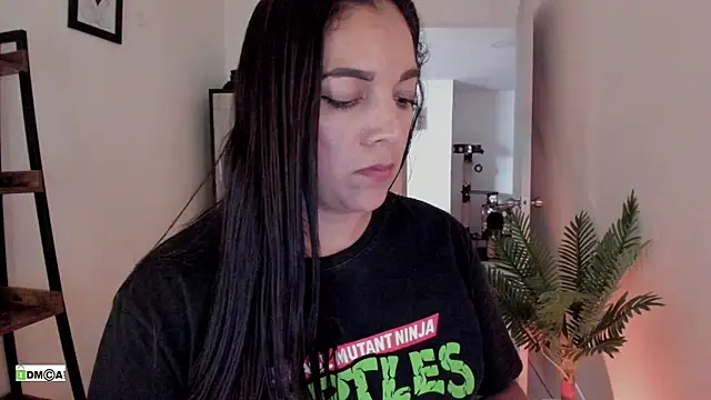 urcute_kitten's Live XXX Chat