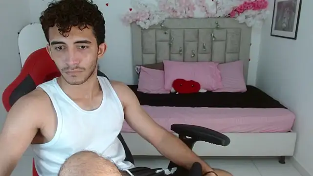 Caius_fox ওয়েবক্যাম শো