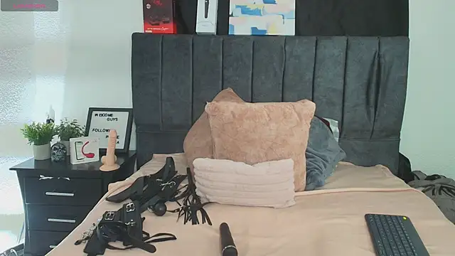 Angela_mature49 élő XXX-chatje