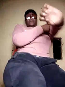 XXX chat uživo modela SQUITBOOTY