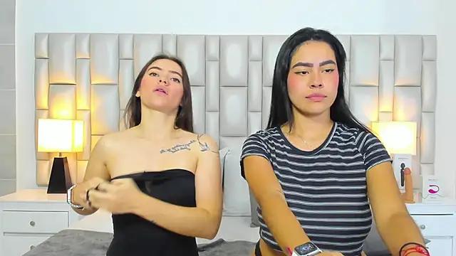 Živý XXX chat paola_katy_dicks