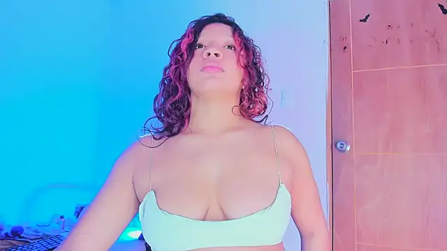 Emily_Coper18 现场XXX聊天