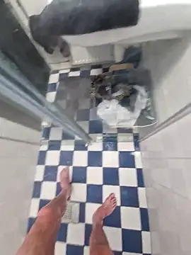 hornyman18cm39 webcam show