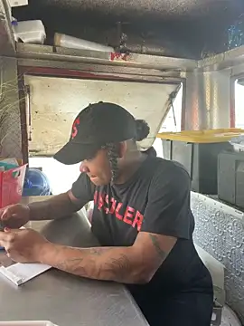 HaloRodeoLover2's Live XXX Chat