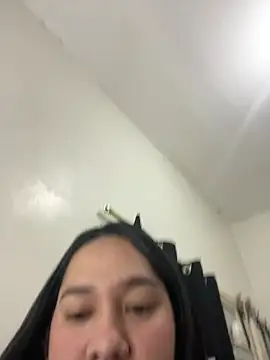 Pertunjukan Kamera Web TsHollyFrana