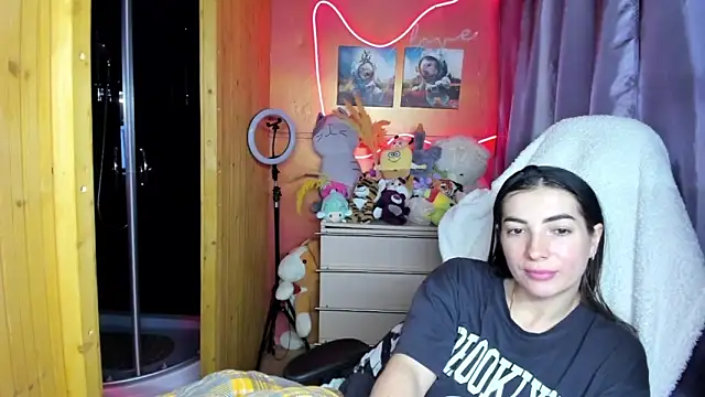 Chat XXX Live Fiery_Brunette_