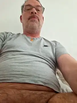 Mikadu95 在線直播表演