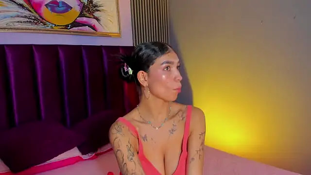 LauraAristizabal – Naživo XXX chat