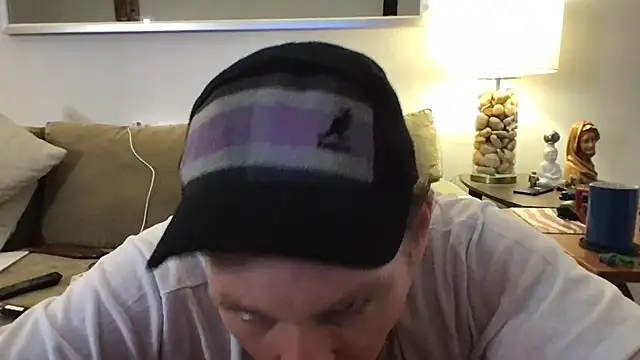 9VOLTT: απευθείας συνομιλία ΧΧΧ