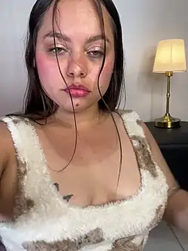 Sarita_21's Live XXX Chat