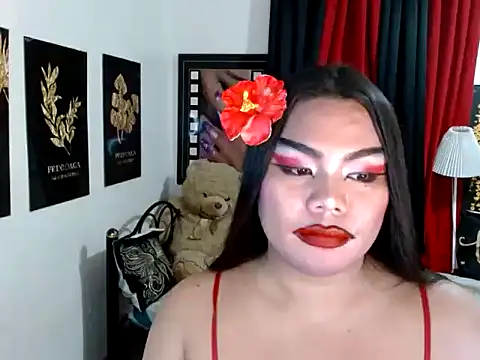 Show de TSbrianaHugeCock na webcam