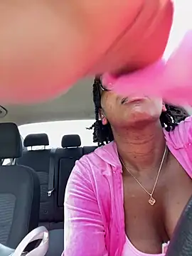 Chatroom XXX en direct de mochakaia