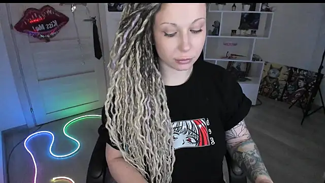 HoneySallyMoore's Live XXX Chat