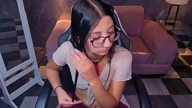 Sophie_jones_b: онлайн-секс-чат