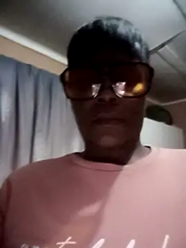 XXX chat uživo modela SQUITBOOTY