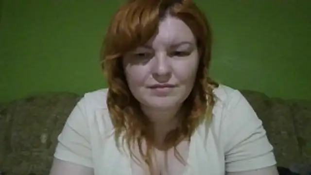 Show modela KrisryOxNikss na web-kameri