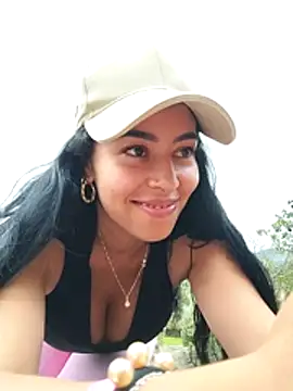 Luianna Adlı Modelin Canlı XXX Sohbeti