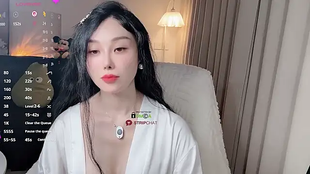 Xiatian520_ লাইভ XXX চ্যাট