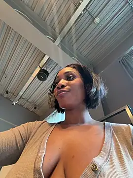 دردشة ___Nessa الجنسية المباشرة