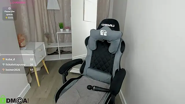 Dixon_Ross Chat XXX live