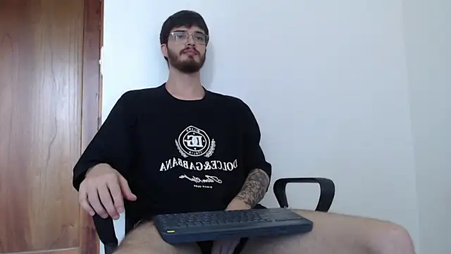 joseh0se Adlı Modelin Canlı XXX Sohbeti