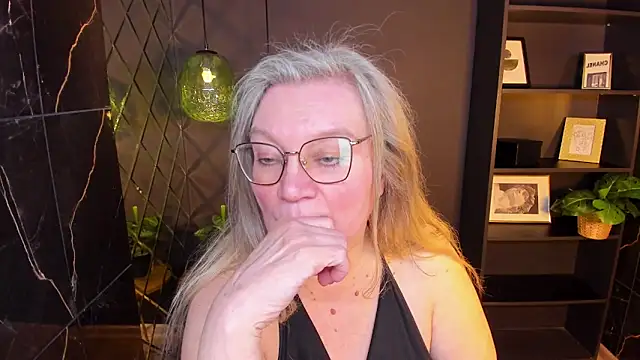 NataliMellowのライブXXXチャット