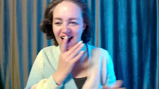 แชท XXX สดของ Fern_Lust