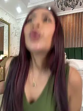 MonicaMoret Chat XXX in diretta