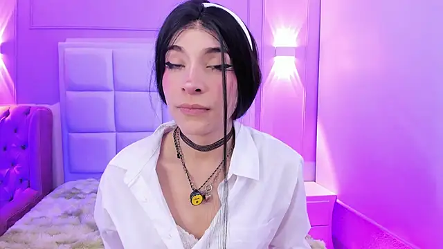 Chat XXX en directo de AliiceWonderland_