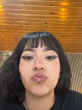 Czat XXX na żywo – Amy_channel